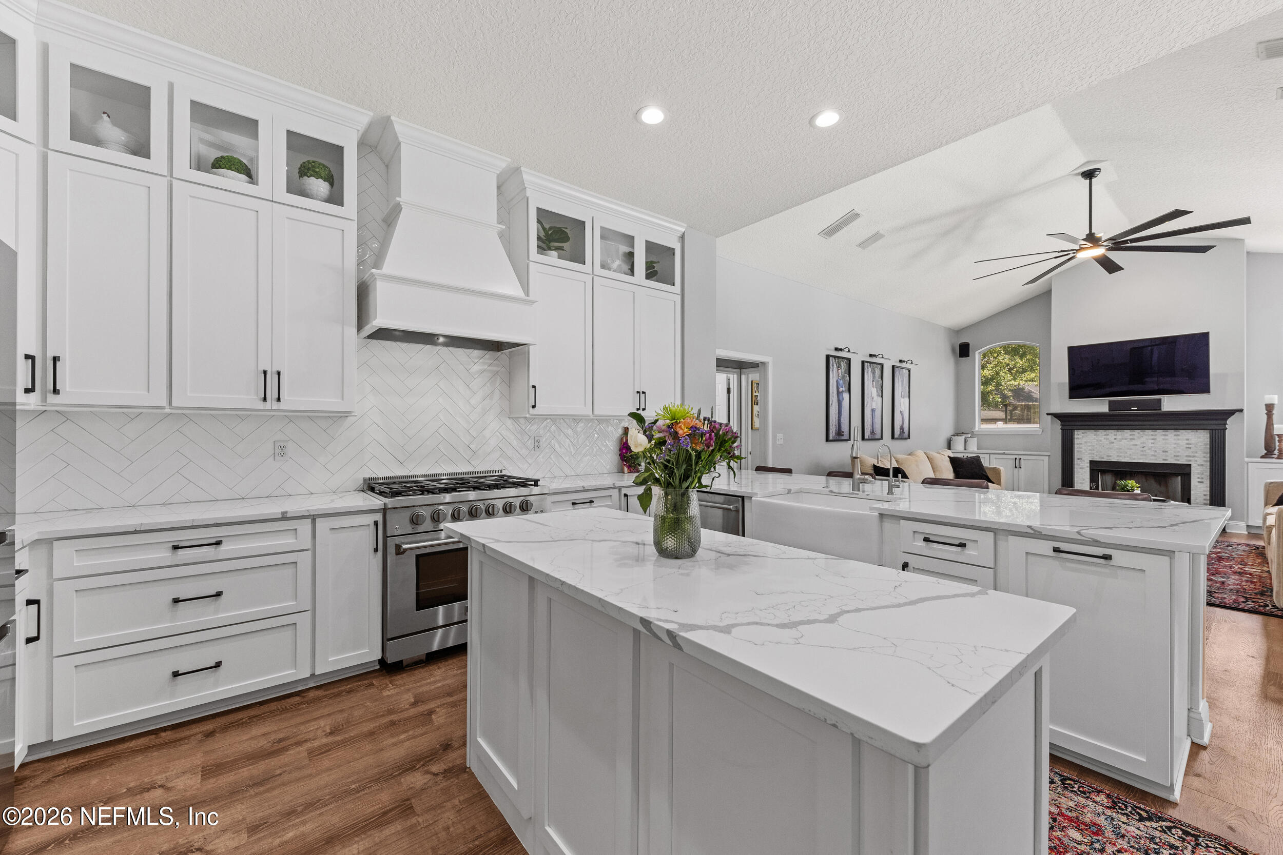 604 Gopher Court St. Johns, FL 32259 - Photo 18 of 73 Stylish Tile Backsplash
