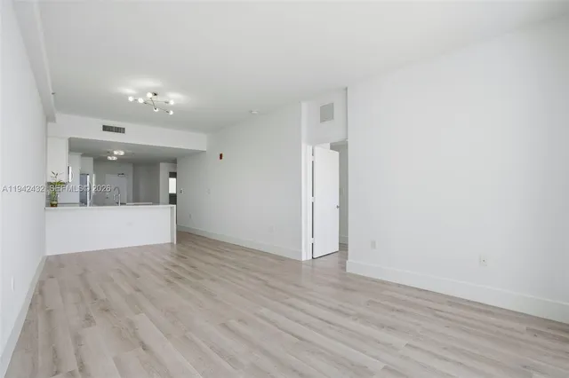 $4,000 | 6580 Indian Creek Drive, Unit 304, Miami Beach, FL 33141