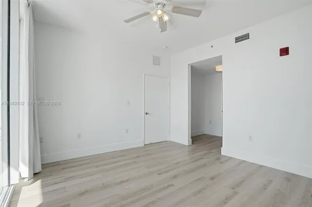 $4,000 | 6580 Indian Creek Drive, Unit 304, Miami Beach, FL 33141