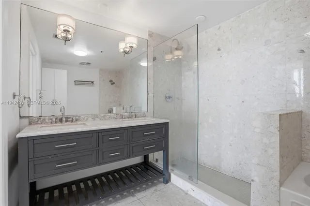 $4,000 | 6580 Indian Creek Drive, Unit 304, Miami Beach, FL 33141