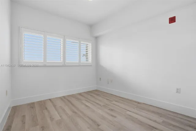 $4,000 | 6580 Indian Creek Drive, Unit 304, Miami Beach, FL 33141