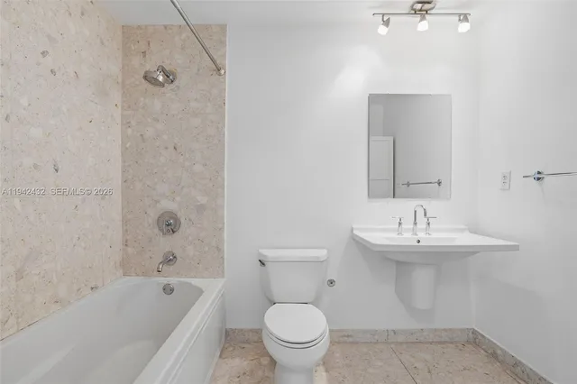 $4,000 | 6580 Indian Creek Drive, Unit 304, Miami Beach, FL 33141