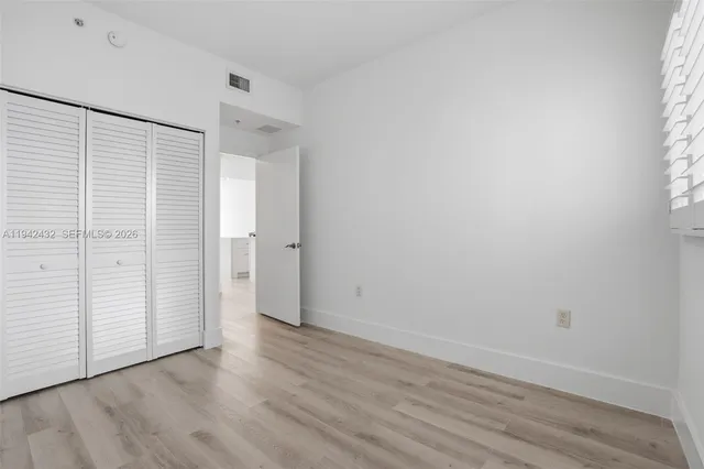 $4,000 | 6580 Indian Creek Drive, Unit 304, Miami Beach, FL 33141