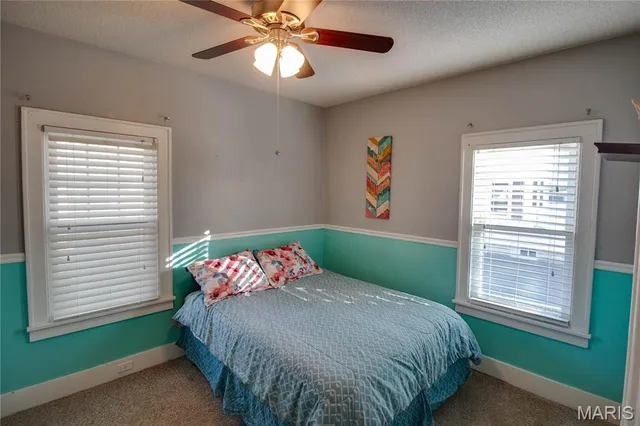 $130,000 | 469 Tipton Avenue, Wood River, IL 62095