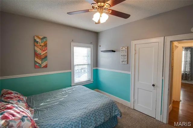 $130,000 | 469 Tipton Avenue, Wood River, IL 62095