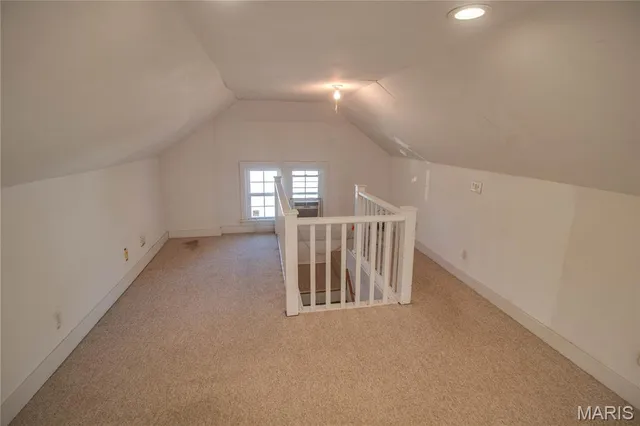 $130,000 | 469 Tipton Avenue, Wood River, IL 62095