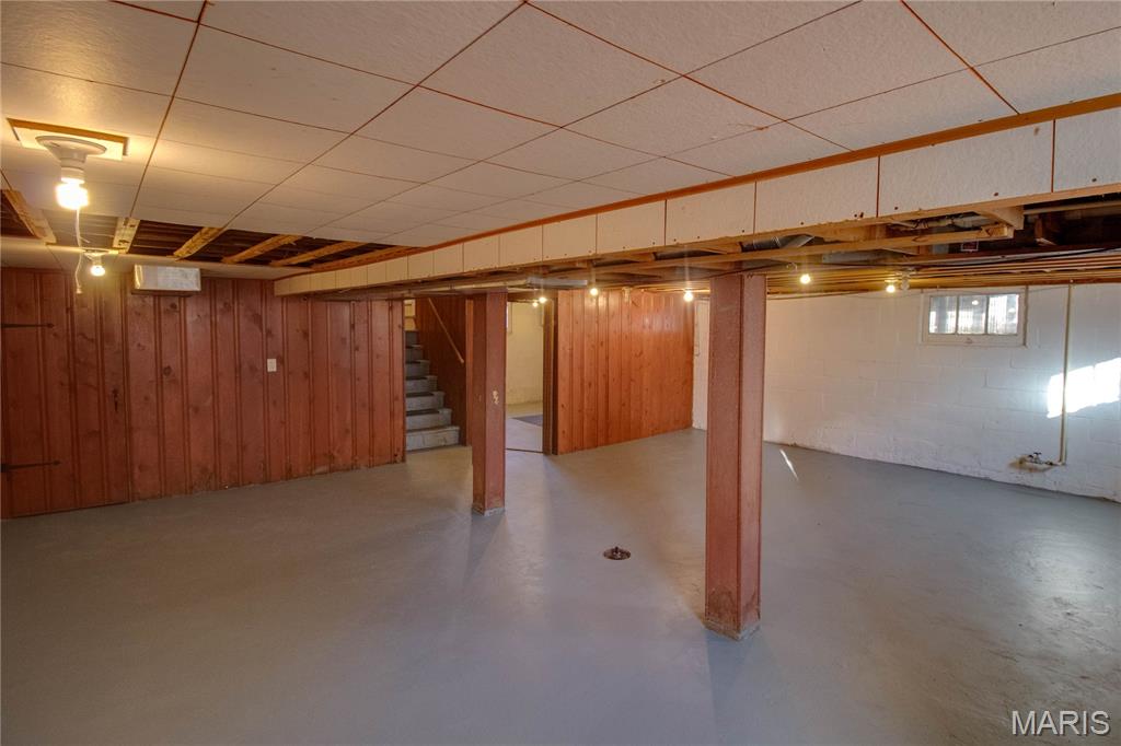 469 Tipton Avenue Wood River, IL 62095 - Photo 27 of 36