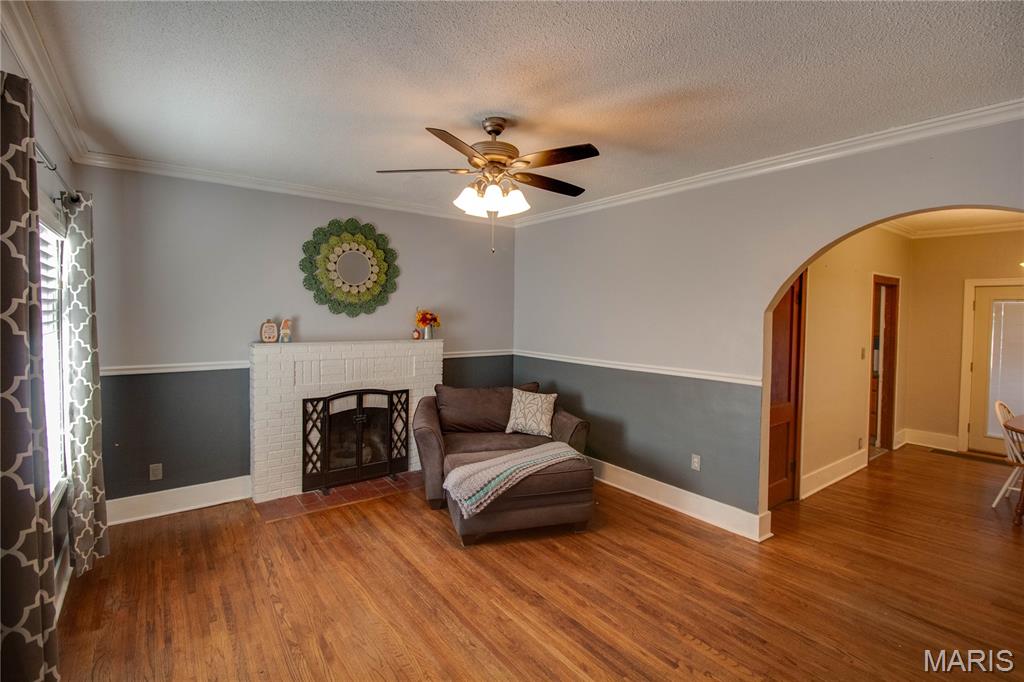 469 Tipton Avenue Wood River, IL 62095 - Photo 6 of 36