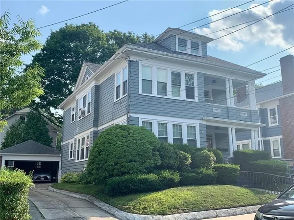 $2,600 | 73 Overhill Road, Providence, RI 02906
