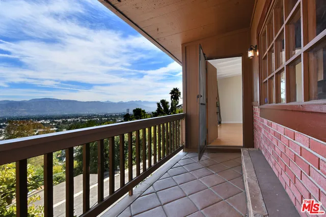 $5,995 | 3682 Berry Drive, Studio City, CA 91604