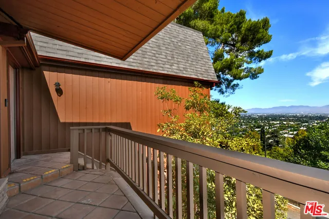 $5,995 | 3682 Berry Drive, Studio City, CA 91604