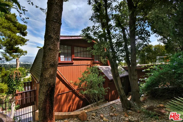 $5,995 | 3682 Berry Drive, Studio City, CA 91604