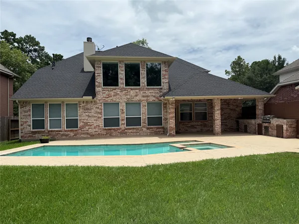$4,500 | 66 Fulshear Court, The Woodlands, TX 77382