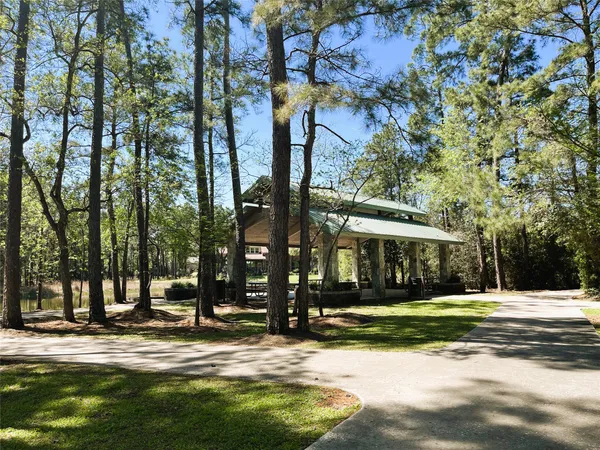 $4,500 | 66 Fulshear Court, The Woodlands, TX 77382