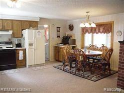 26039 Bernadine Road New Boston, MI 48164 - Photo 2 of 7 kitchen