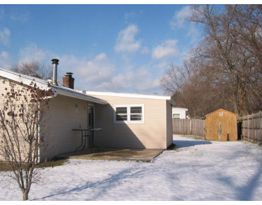 19 McDevitt Road Randolph, MA 02368 - Photo 2 of 8 Gallery Image 2