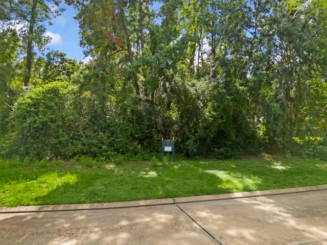 $825,000 | 11 Bunnelle Way, The Woodlands, TX 77382