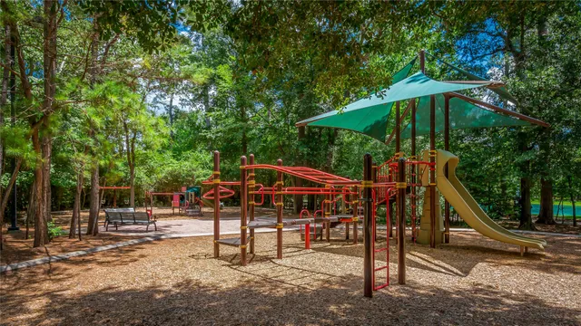 $825,000 | 11 Bunnelle Way, The Woodlands, TX 77382