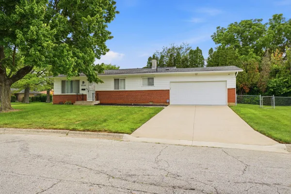 $310,000 | 1530 Garywood Avenue, Columbus, OH 43227