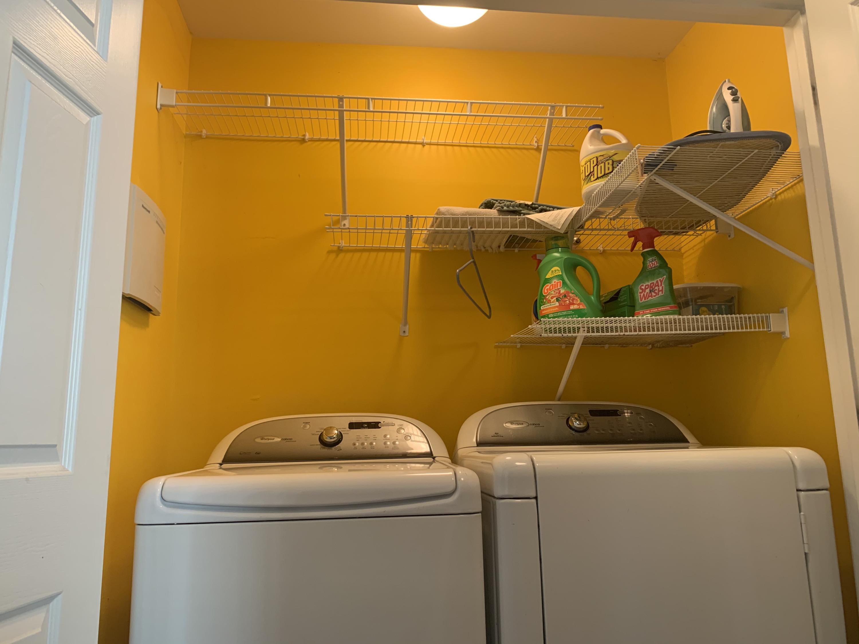 662 Suffolk Road Johnson City, TN 37615 - Photo 25 of 32 Laundry same level as BRs
