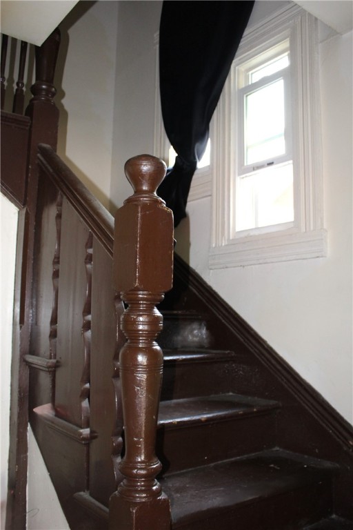 552 Tremont Street Rochester, NY 14611 - Photo 11 of 17