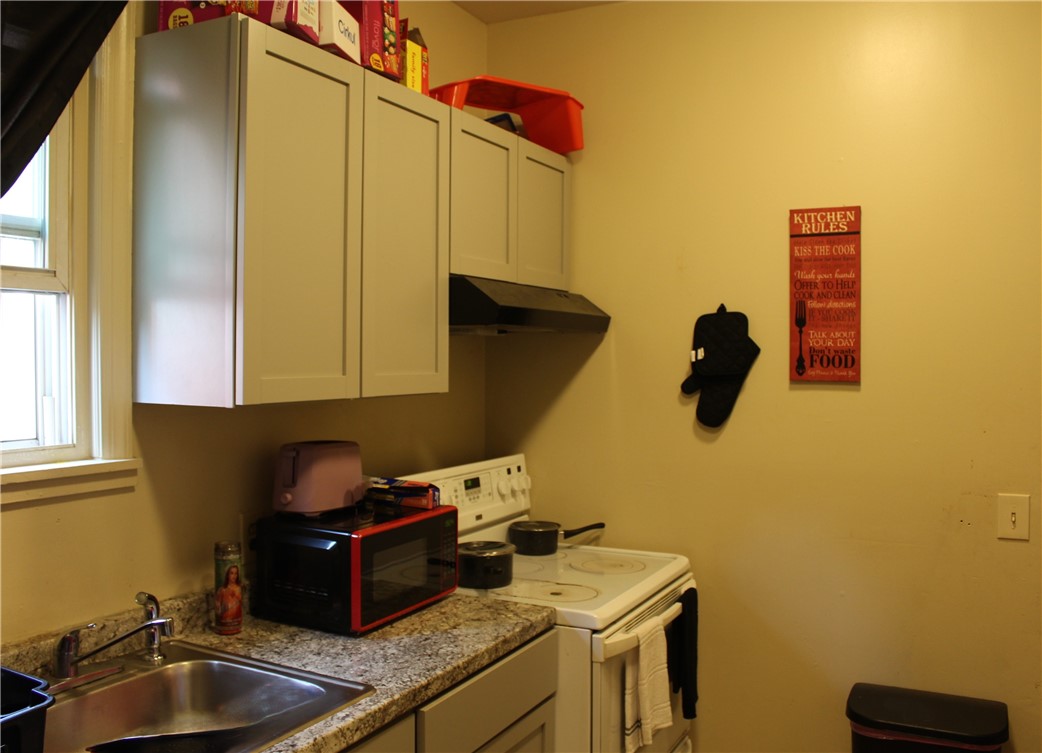 552 Tremont Street Rochester, NY 14611 - Photo 12 of 17