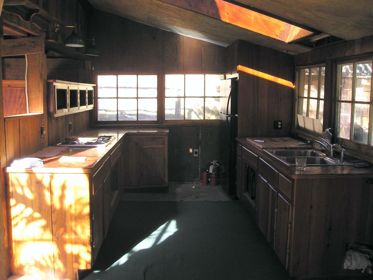8623 Zogg Mine Road Igo, CA 96047 - Photo 9 of 22 Kitchen