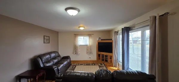 $225,000 | 555 10th Avenue Southwest, Valley City, ND 58072