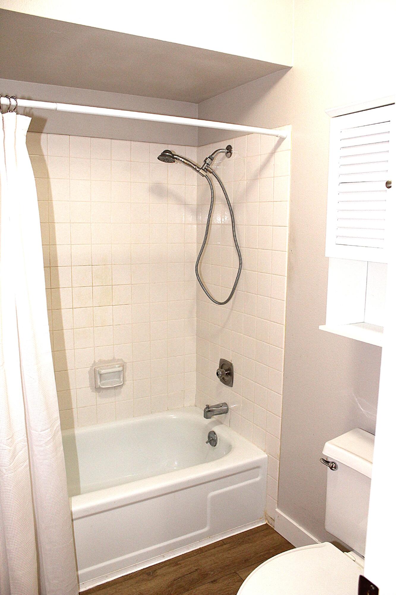 1975 Bechelli Lane Redding, CA 96002 - Photo 13 of 25 Shower