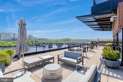 $3,700,000 | 3303 Water Street Northwest, Unit 3F, Washington, DC 20007