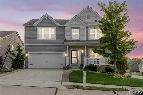 $439,000 | 2022 Lynwood Ridge Drive, Lake St. Louis, MO 63367