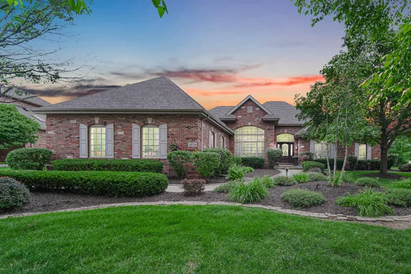 $829,900 | 1626 Truchard Court, Crown Point, IN 46307
