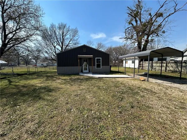 $64,900 | 609 North Wood Street, Caney, KS 67333