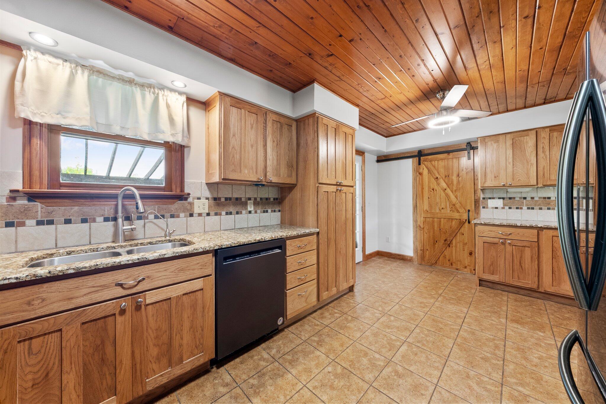 2377 Hardscrabble Road Alexandria, OH 43001 - Photo 10 of 77 DSC04049