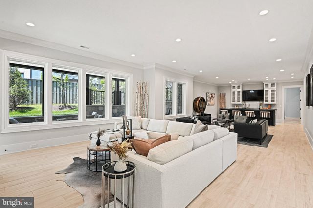 $4,350,540 | 6503 Halls Farm Lane, McLean, VA 22101