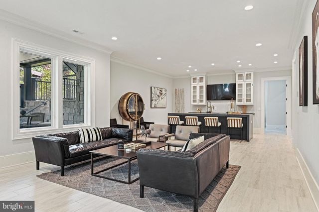 $4,350,540 | 6503 Halls Farm Lane, McLean, VA 22101