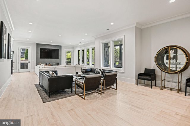 $4,350,540 | 6503 Halls Farm Lane, McLean, VA 22101