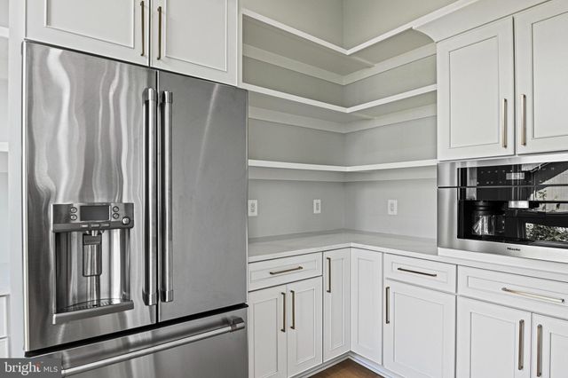 $4,350,540 | 6503 Halls Farm Lane, McLean, VA 22101