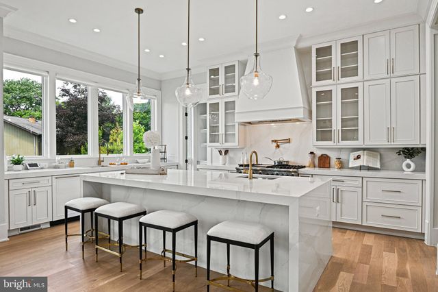 $4,350,540 | 6503 Halls Farm Lane, McLean, VA 22101