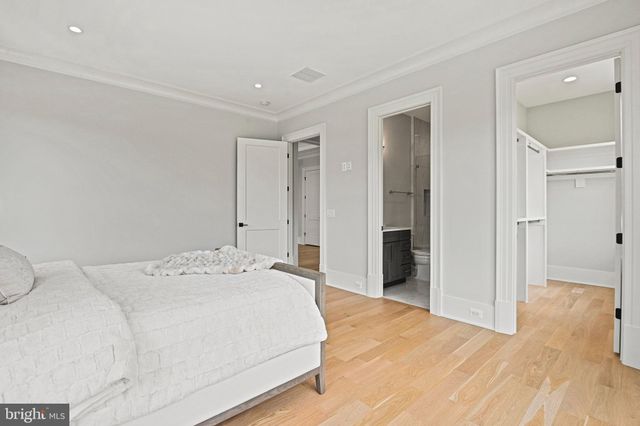 $4,350,540 | 6503 Halls Farm Lane, McLean, VA 22101