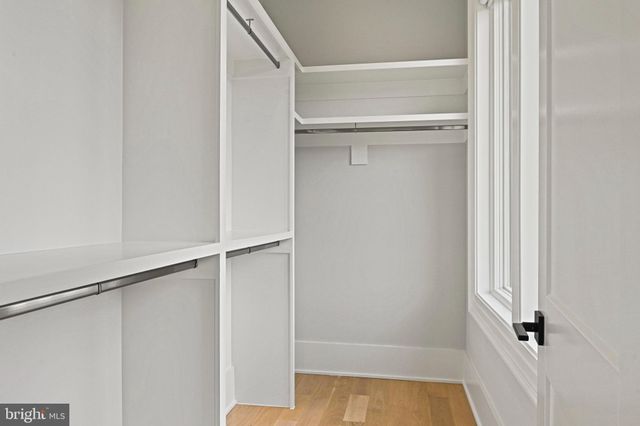 $4,350,540 | 6503 Halls Farm Lane, McLean, VA 22101