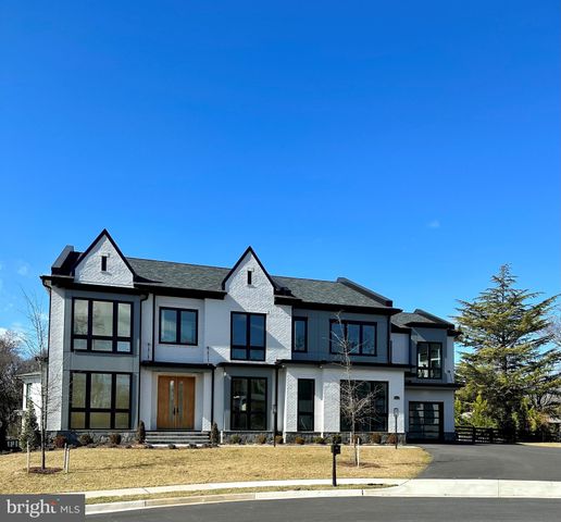 $4,350,540 | 6503 Halls Farm Lane, McLean, VA 22101