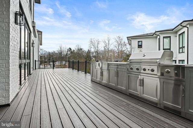 $4,350,540 | 6503 Halls Farm Lane, McLean, VA 22101