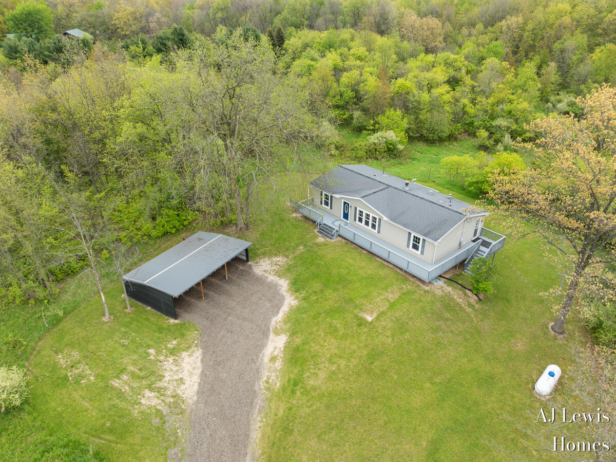 4810 Buehler Road Hastings, MI 49058 - Photo 21 of 25 3 car carport