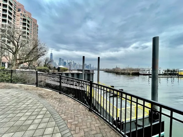 $3,750 | 126 Dudley Street, Unit 104, Jersey City, NJ 07302