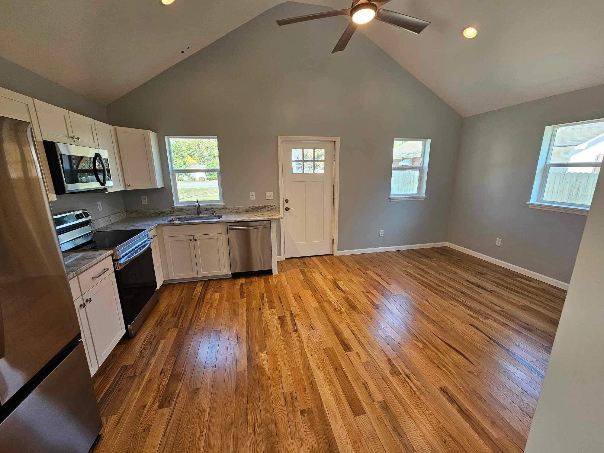 115 Roper Circle Moncks Corner, SC 29461 - Photo 11 of 16 Roper Circle_kitchen 2