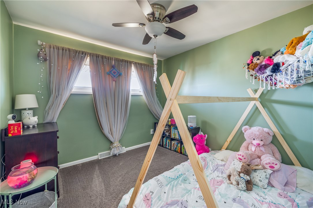 10050 Reichert Road Parma, OH 44130 - Photo 14 of 29
