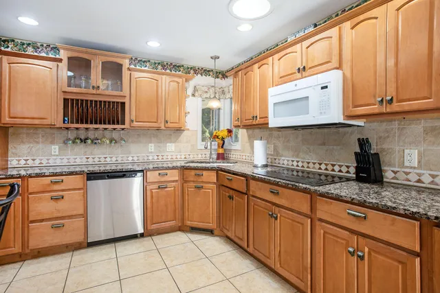 $285,000 | 60241 Constantine Road, Three Rivers, MI 49093