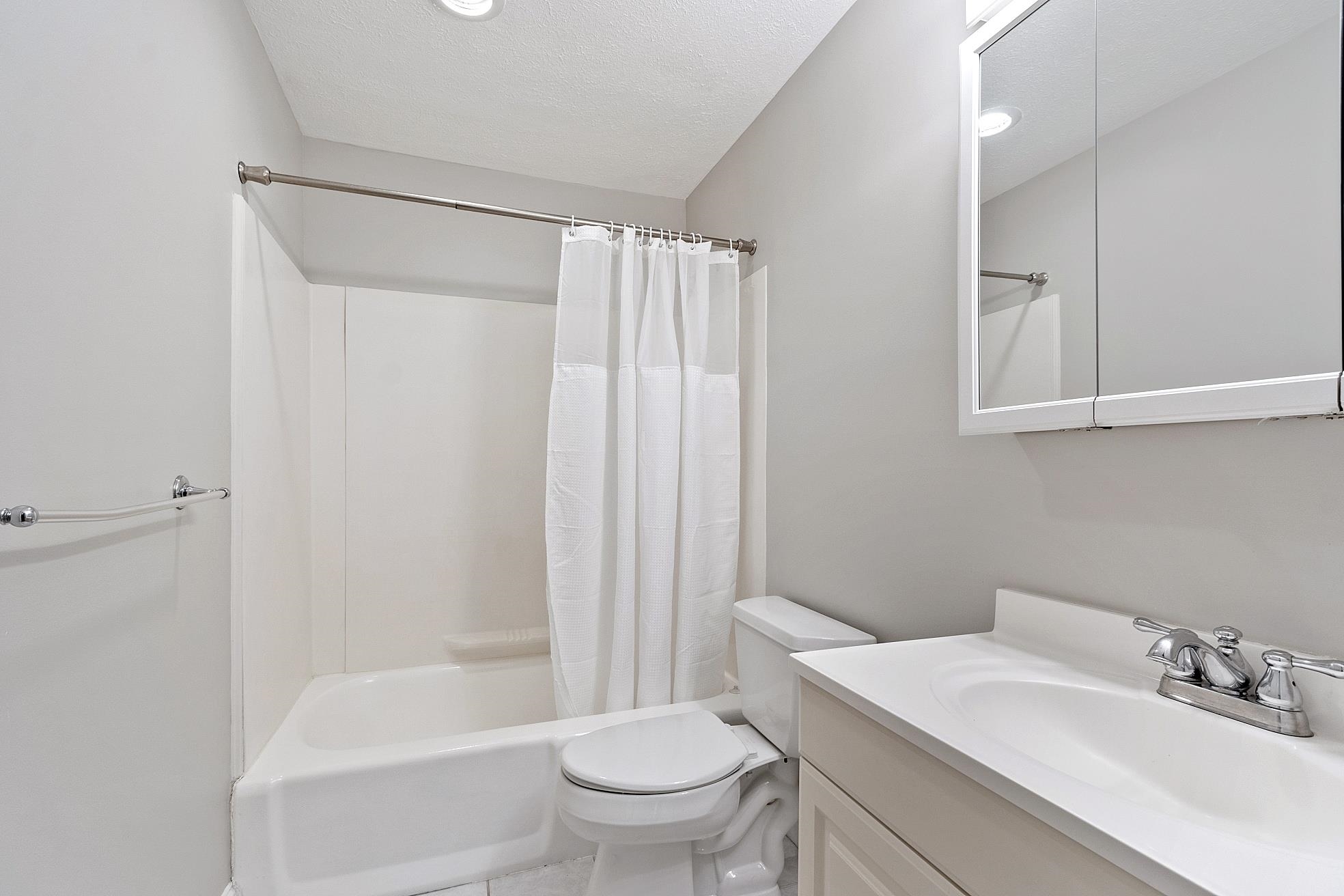 310 Brook Village Road, Unit 26 Nashua, NH 03062 - Photo 12 of 23