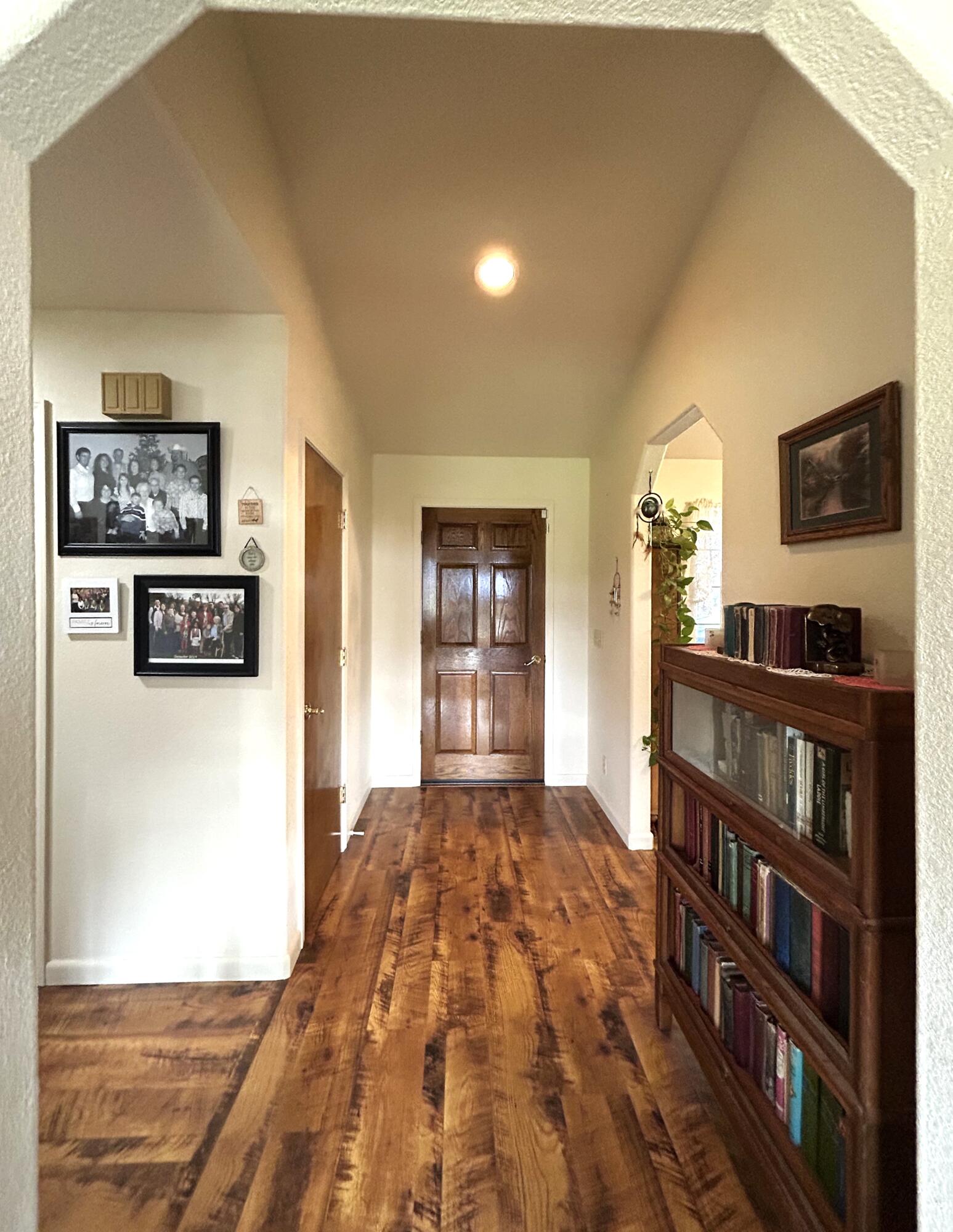 620 Dick George Road Cave Junction, OR 97523 - Photo 18 of 123 60. Interior
